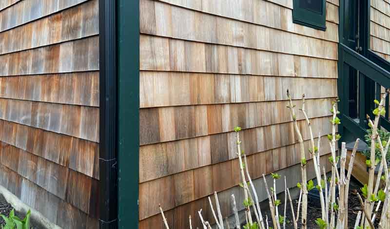 Photo of Decay resistant cedar shingles